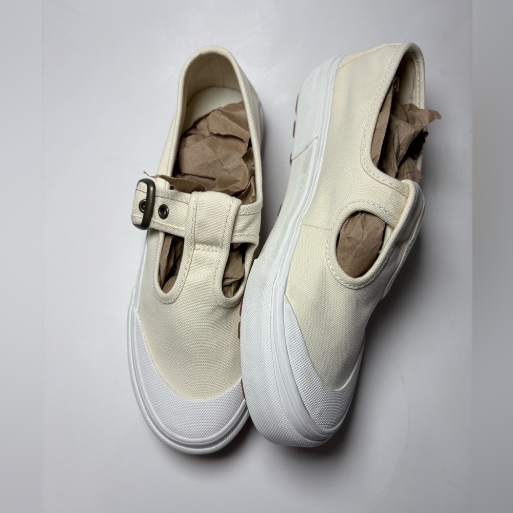 Vans Women's Cream Canvas Sneakers - Picture 8 of 16